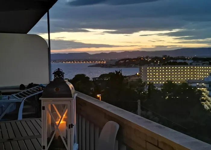 Excellent Sea View, Free Parking, Wifi